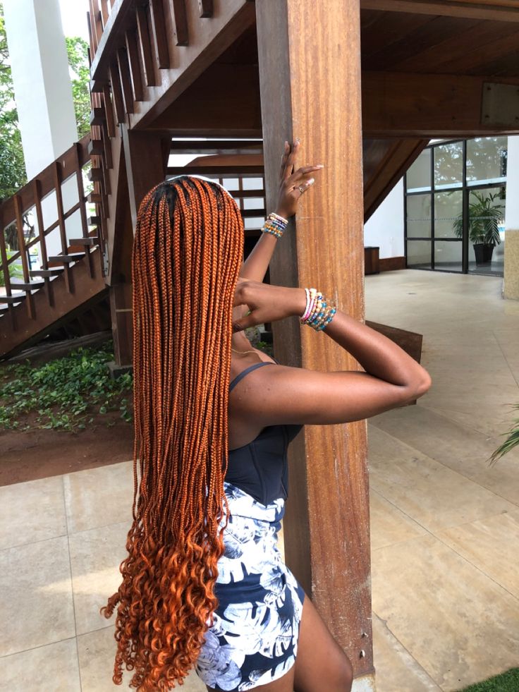 Ginger Braid Hairstyles For Black Women, Ginger Hair Knotless Braids, Black Ginger Braids, Dark Ginger Hair Black Women Braids, Ginger Braids Black Women Black Roots, Box Braids Ginger Color, Ginger Braids With Curls At The End, Pretty Braid Colors, Dark Orange Braids