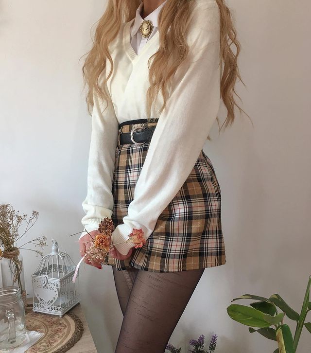 Soft Academia, Academia Outfits, Stylish Fall Outfits, Academia Fashion, Swaggy Outfits, Light Academia, Plaid Skirt, Winter Fashion Outfits, Looks Vintage