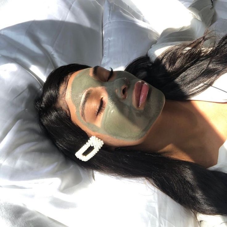 Spa Vibes, Sugaring Hair Removal, Face Mask Aesthetic, Mask Aesthetic, Mud Mask, Mascara Facial, Clay Masks, A Mask, Aesthetic Girl