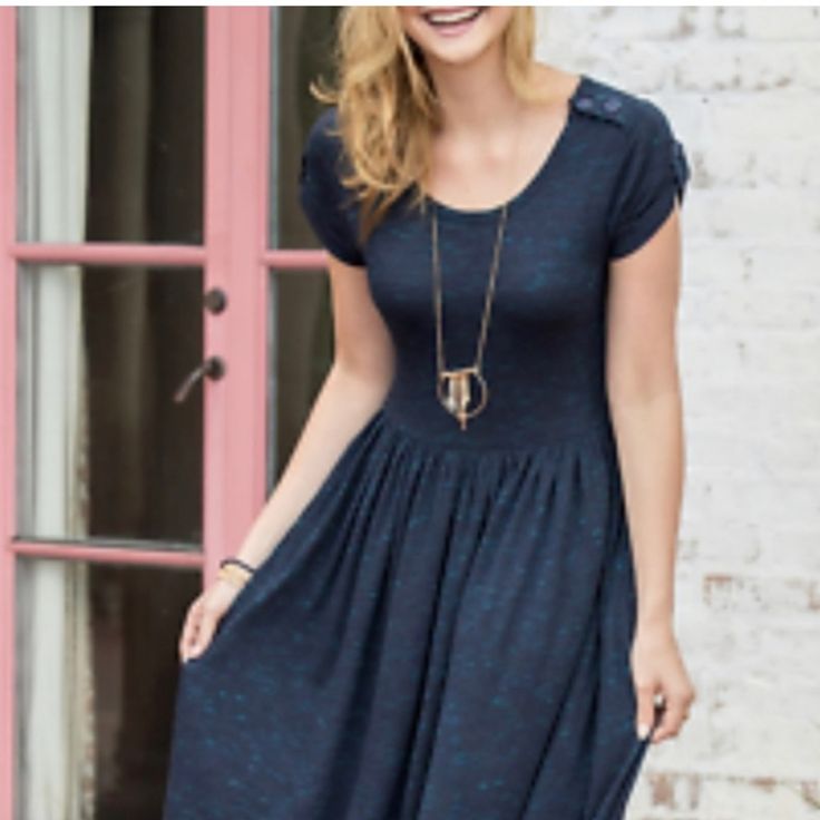 Brand: Matilda Jane Color: Navy Blue Pattern: Space Dye / Melange Material: 100% Viscose Stretchy: Yes Size: X-Small Closure: Pullover - No Zipper Sleeves: Short Cap Sleeves Style : A Line Maxi Dress - Round Neckline - Button Details - Pockets - Unlined - Casual As Seen On Joanna Gaines ** Navy Casual Dress With Buttons, Navy Short Sleeve Casual Midi Dress, Navy Casual Short Sleeve Midi Dress, Navy Casual Maxi Dress, Navy Fitted Casual Midi Dress, A Line Maxi Dress, Navy Blue Pattern, Sleeves Style, Jane Dress