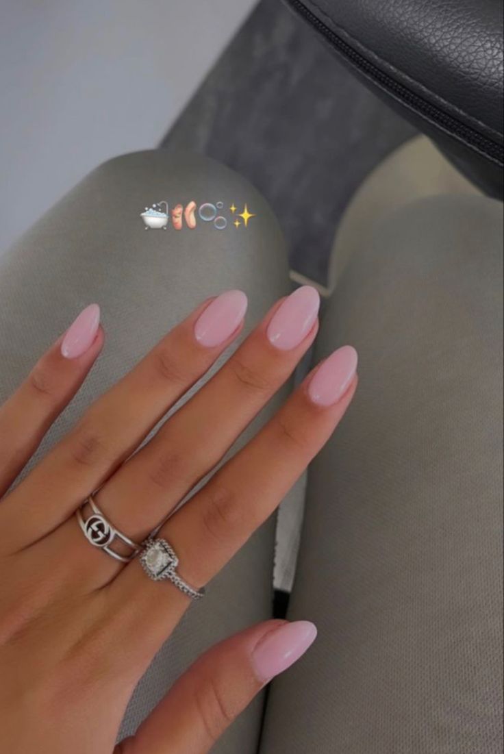 Milky Pink Nails, Paznokcie Hello Kitty, Kutek Disney, Milky Pink, Milky Nails, Summery Nails, Smink Inspiration, Basic Nails, Makijaż Smokey Eye