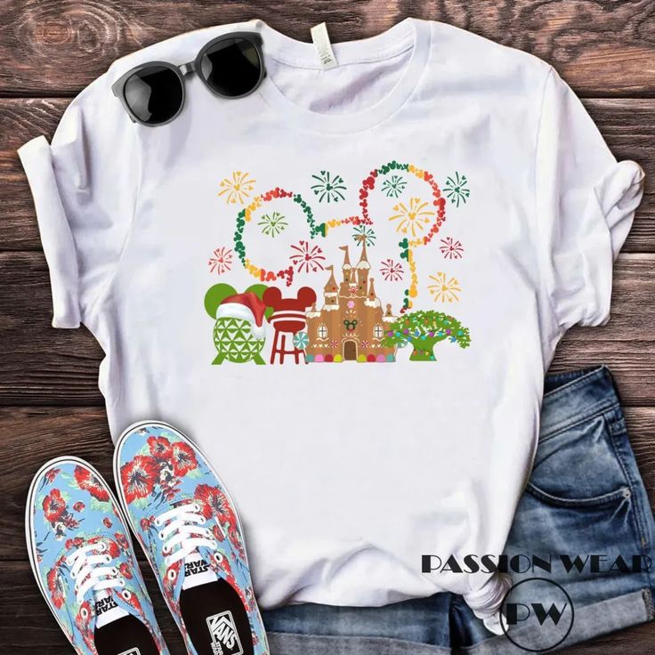 Disney Gifts For Adults, Gifts For Disney Lovers, Disneyland Christmas, Disney World Christmas, Christmas Disney, Minnie Mouse Shirts, Disney World Shirts, Christmas Tops, Disney Gift