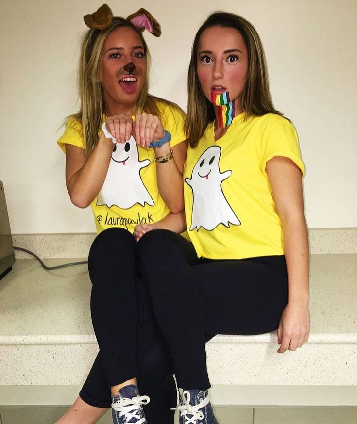 50 Best Friend Group Halloween Costume Ideas For Girlfriends - Hello Bombshell! Snapchat Halloween Costume, Snapchat Costume, Snapchat Filter Costume, Snapchat Halloween, Clueless Halloween Costume, Matching Costume, Friend Costumes, Cute Group Halloween Costumes, Clever Halloween