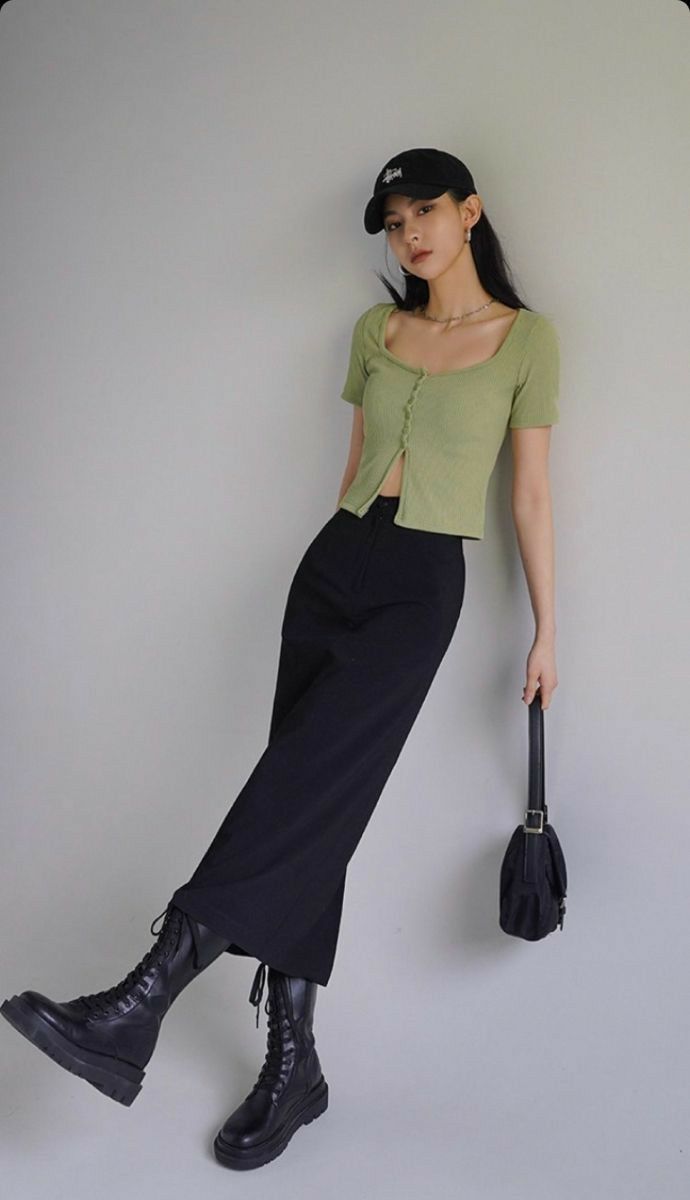 Fish Tail Skirt Outfit, Edgy Mini Dress, Summer Outfits Vietnam, Prim And Proper Outfits, Croquette Aesthetic Outfits Summer, Green Outfit Korean, How To Style Long Skirts, Green And Black Outfits, Gf Outfits