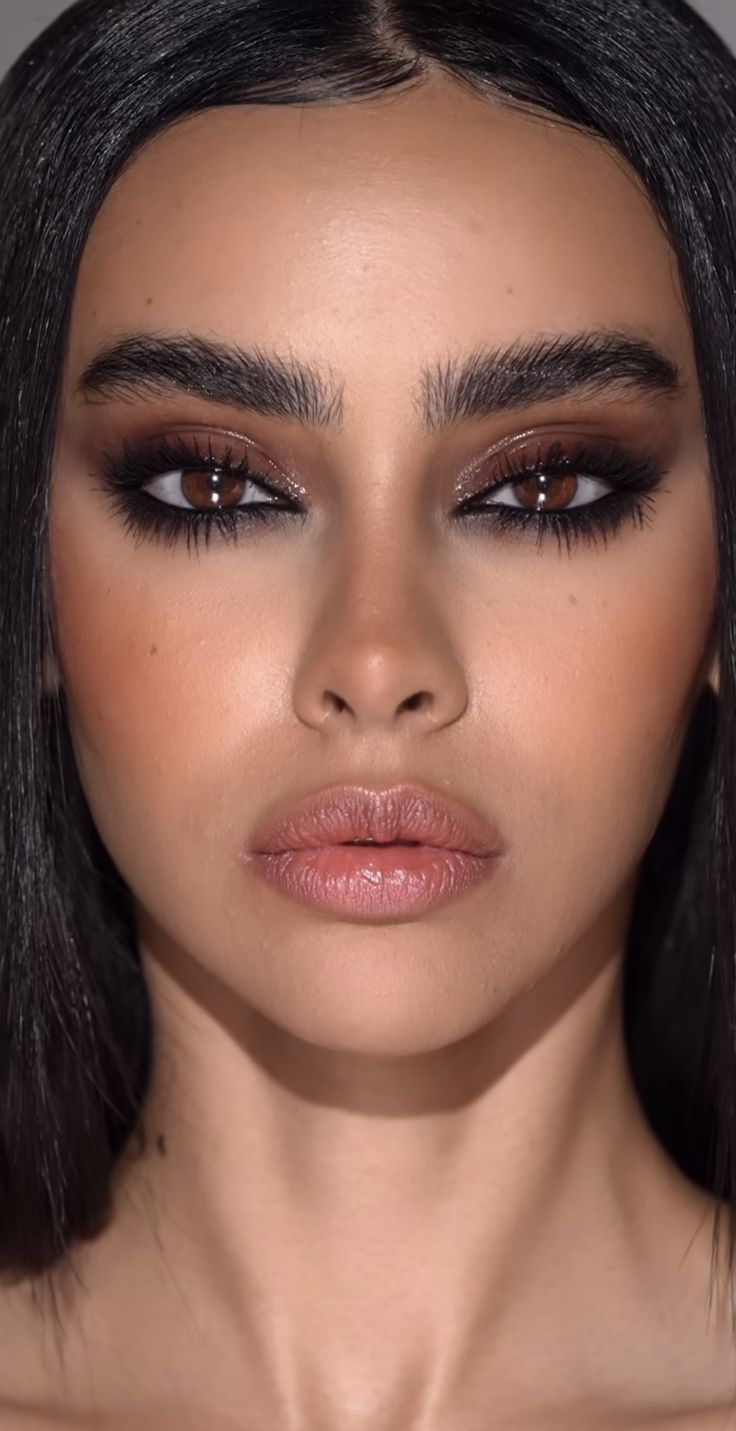 Contrast Makeup For Brown Eyes, Medium Contrast Medium Skin, Colored Eye Shadow Looks, Black Siren Eye Makeup, Best Black Eyeshadow, Dark Eye Makeup Brown Eyes, Makeup Inspo For Brown Eyes, Metallic Eye Makeup Looks, Medium High Contrast Makeup Looks