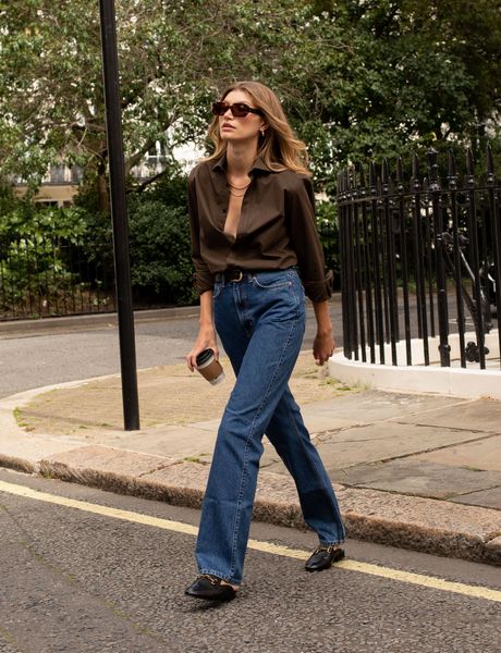 7 Tips on Mastering Petite Style From a Fashion Expert | Who What Wear UK Life Tips, Off Duty Outfits, Loafers Outfit, 90s Trends, Outfit Invierno, Brown Shirt, The Boyfriend, Brown Outfit, Boyfriend Shirt