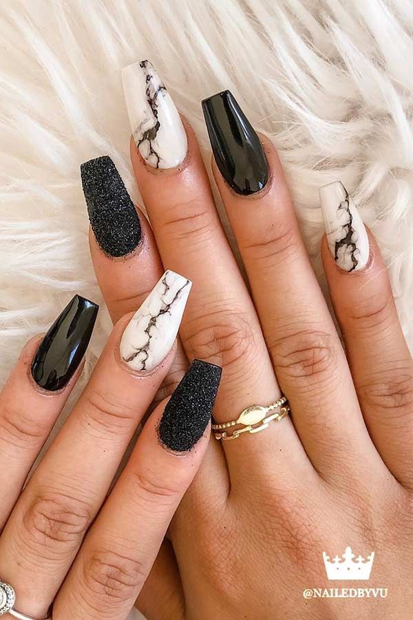 Black And White Marble Nails, White Marble Nails, Nails Grunge, Milky Nails, Black Acrylic Nails, Grunge Nails, Black And White Marble, Unique Acrylic Nails, Acrylic Nails Coffin Short