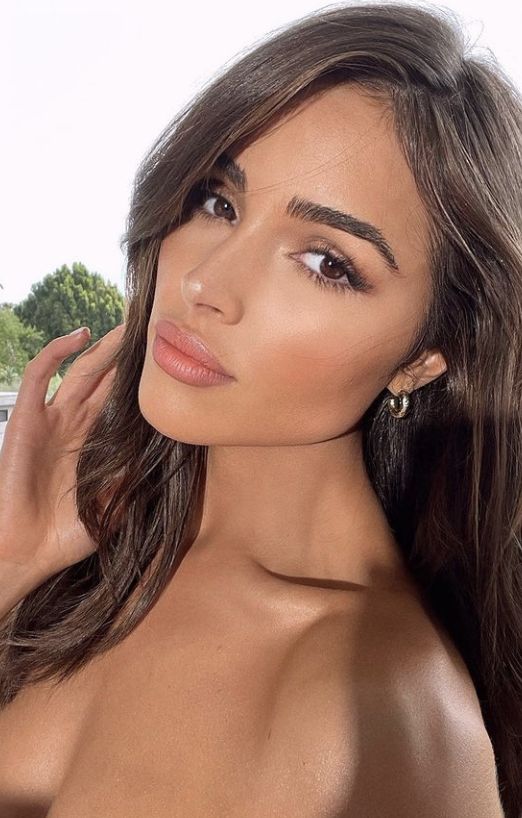 Olivia Culpo Makeup, Olivia Culpo Hair, Olivia Culpo Style, Wedding Guest Makeup, Olivia Culpo, Glamour Makeup, Flawless Face, Female Actresses, Love Travel