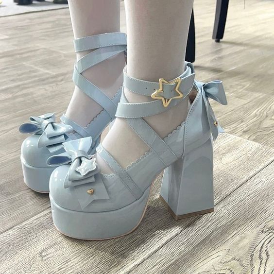 Kawaii Platform Shoes, Sepatu Pump, Cute Shoes Heels, Kawaii Shoes, Womens Mary Janes, Mary Jane Shoes Womens, Chunky Sandals, Chunky High Heels, Girly Shoes