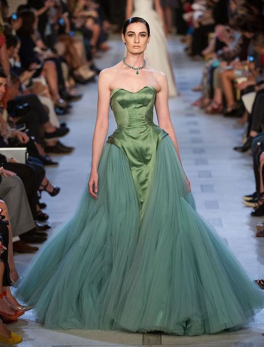 Look Gatsby, Runway Fashion Couture, ف�ستان سهرة, Gala Dresses, Fantasy Dress, Zac Posen, Fantasy Fashion, Mode Vintage, Mode Inspiration