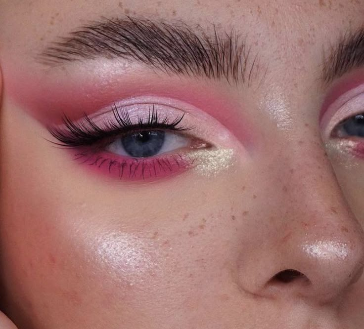 Beautiful makeup | pink makeup
Кр�асивый макияж | макияж в розовых тонах | розовый макияж Hot Pink Makeup Looks, Valentines Eye Makeup, Pink Eye Makeup, Cute Eye Makeup, Barbie Makeup, Pink Eye, Eye Makeup Pictures, Makijaż Smokey Eye, Eye Makeup Designs