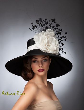 Kentucky Derby Women, Topi Vintage, Kentucky Derby Fashion, Kentucky Derby Style, Derby Outfits, Couture Hats, Trendy Hat, Elegant Hats, Kentucky Derby Hats