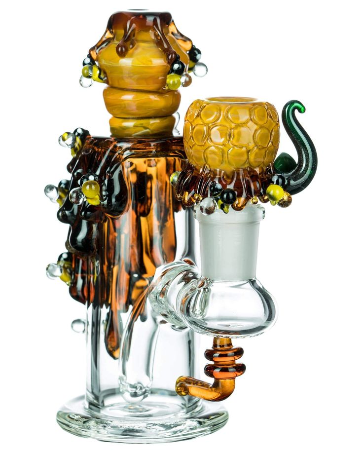 a glass bong that has been made to look like an animal