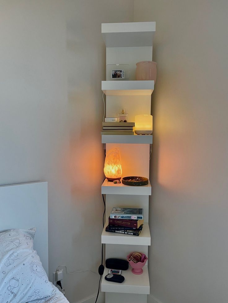 Shelf Rack Ideas Bedroom, Bedroom Ikea Shelf, Room Shelf Decor Aesthetic, Small Room Decor Ideas Minimalist, Room Decor Inspo Wall Shelves, Things To Put On Shelf In Bedroom, Shelf Wall Aesthetic, Side Shelf Bedroom, Ikea Shelf Decor Bedroom