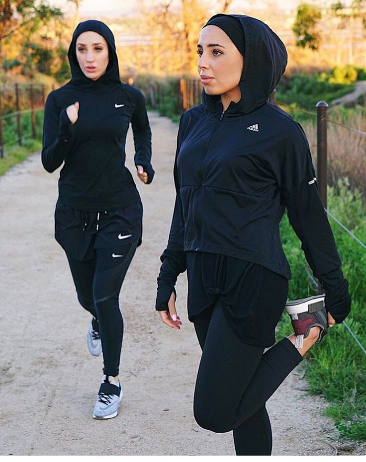 Hijabi runners/ track Hijab Workout Outfit, Hijabi Sports Outfit, Sporty Hijab Outfit, Hijab Gym Outfit, Hijab Sport Outfit, Modest Gym Wear, Modest Workout Clothes, Modest Gym Outfit, Modest Workout