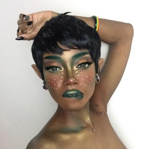 Green Elf Makeup, Karneval Diy, Pixie Costume, Fantasy Make-up, Pixie Makeup, Halloween Hairstyles, Green Elf, Elf Cosplay, Elf Costume