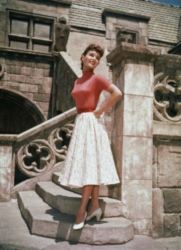 40s Mode, 50s Aesthetic, 50s Outfits, Debbie Reynolds, Teddy Boys, Glamour Vintage, Hollywood Fashion, Vestidos Vintage, Mode Inspo