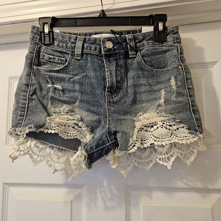 Nwt!!! Almost Famous High Rise Roll Up Distresses Denim Shorts With Lace Trim. Sz 7. 89% Cotton 7% Polyester 3% Other Fiber Ships Next Business Day Cowgirl Shorts, Denim Shorts With Lace, Shorts With Lace Trim, Lace Denim Shorts, Shorts With Lace, Diy Shorts, Floral Denim, Blue Jean Shorts, Almost Famous