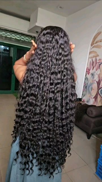 Omark hair and accessories on Instagram: "Hair!😍  Hair type: Raw Indian curly  Weight: 400g/closure  Length: 32 inches.  Price: N998k.  Order processing time: 3 to 4 weeks  Click on the link in the bio to order.  #omarkhair #rawhair ##trending #hairvendor #anambravendor #explorepage #reelsinstagram" Raw Indian Curly Hair Sew In, Indian Hair Aesthetic, Hair Goals Aesthetic, Curly Indian Hair, Indian Curly Hair, Curly Hair Sew In, Long Natural Curly Hair, Hair Content, Raw Indian Hair