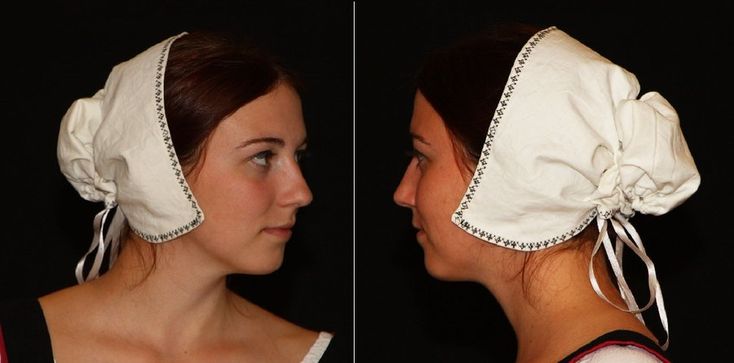 This coif is a reproduction of the Renaissance coifs worn in England in the 16th century and shown on many pictures from that time (eg. Holbein). The pattern is very simple and more historical than my old coif. It fits without problems and any other things than the ribbon. Elizabethan Clothing, 17th Century Clothing, Historical Hats, Ren Faire Costume, Medieval Garb, Larp Costume, Historical Jewellery, Medieval Costume, Century Clothing