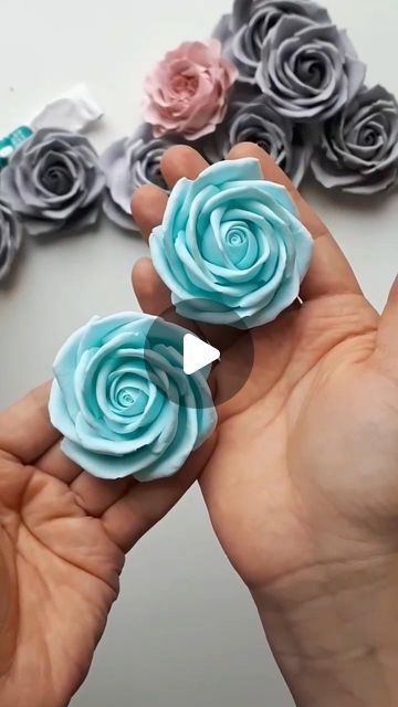 Working With Clay Ideas, How To Make A Rose Out Of Clay, How To Make Clay Flowers Step By Step, How To Make Clay Roses, How To Make Flower With Clay, Air Dry Clay And Resin, Craft With Air Dry Clay, How To Make Ceramic Flowers, Air Dry Clay Rose