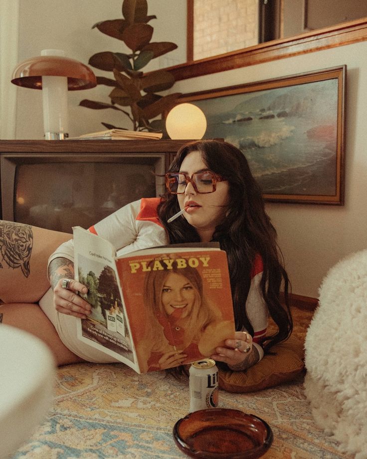 Dirtbag boudoir 🤘🏼✨ . . Hair cut and style - by @highnoonhair at the @thevelvethairlounge Makeup - @bleue.hmu Model- @kylaecole Home- @that.70s.chateau Styling- @whiskey_wagon_merch . . #coloradophotographer #denverphotographer #brandingphotographer #smallbuisnessowner #businessphotography #70s #vintagefashion 70s Shoot Inspiration, Artsy Portrait Photoshoot, Home Style Photoshoot, Creative Headshot Ideas, Creative Lifestyle Aesthetic, Vintage Fall Photoshoot, Cozy Photoshoot Ideas, Content Photoshoot Ideas, Vintage Photoshoot Ideas At Home