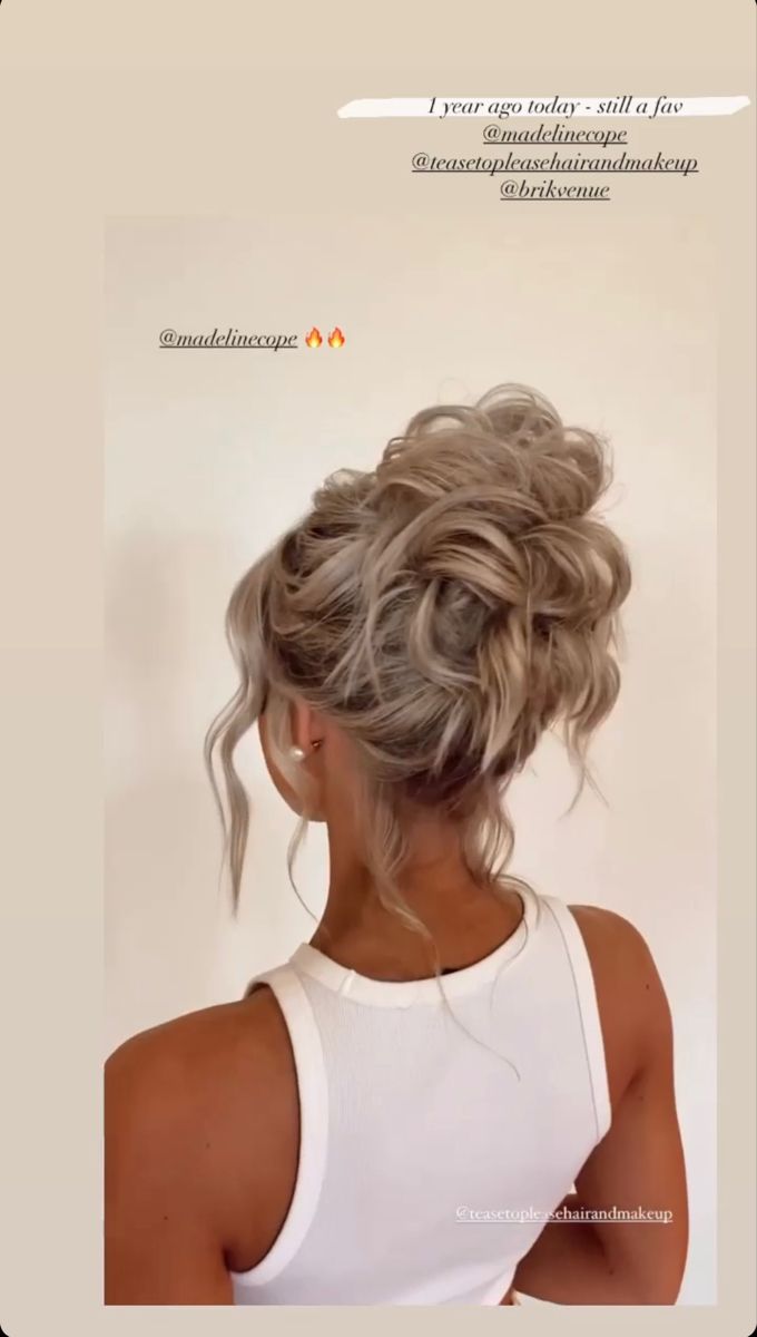 Instagram @styledby_kayla Messy Buns Bridesmaid, Updo Bun Bridesmaid, High Updo Prom Hairstyles, Bun Updos For Wedding, Summer Hairstyles Wedding, Bridesmaid Blonde Hairstyles, 3 Bun Hairstyle, Up Do Hairstyles For Weddings Bridesmaid, Blonde Bride Hair Updo