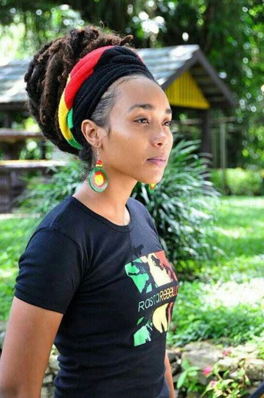 Rastafari Women Today | Natural Beauty-Rasta Woman! Beautiful Locs, Dreadlock Styles, Pelo Afro, Hairstyles For Girls, Dreadlock Hairstyles, Hair Wraps, Charles Bukowski, Locs Hairstyles, Loc Styles