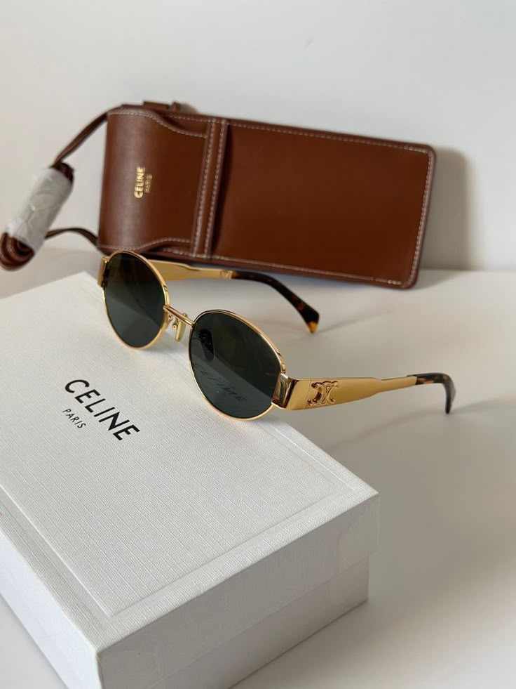 Luxury Brand Sunglasses, Sunglasses 2024 Trends Women, Celine Glasses, Pretty Sunglasses, Classy Glasses, Sunglasses 2024, Trendy Glasses, Stylish Glasses, Trendy Sunglasses