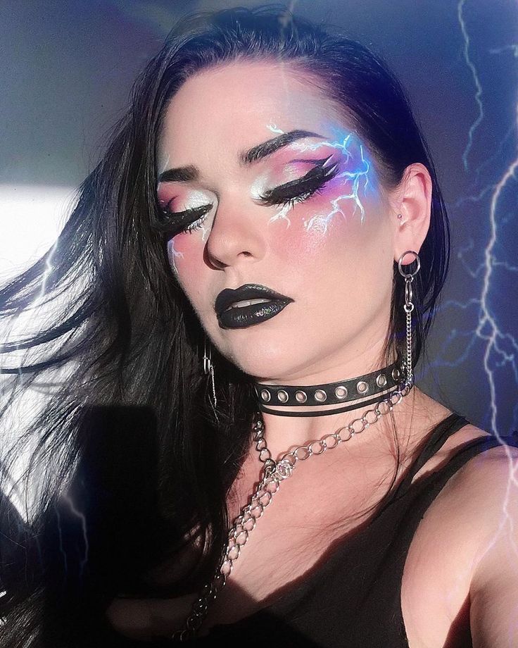 Alice Lockhart on Instagram: “⚡️ ride the lightning ⚡️ Inspiration from @by.sulli via @dazedbeauty and of course @metallica 🤘🏻” Storm Inspired Makeup, Stormy Makeup Looks, Lightening Makeup Looks, Lightening Bolt Make Up, Metallica Makeup Look, Rain Eye Makeup, Metallica Concert Makeup, Rave Face Makeup, Lightning Makeup Eye