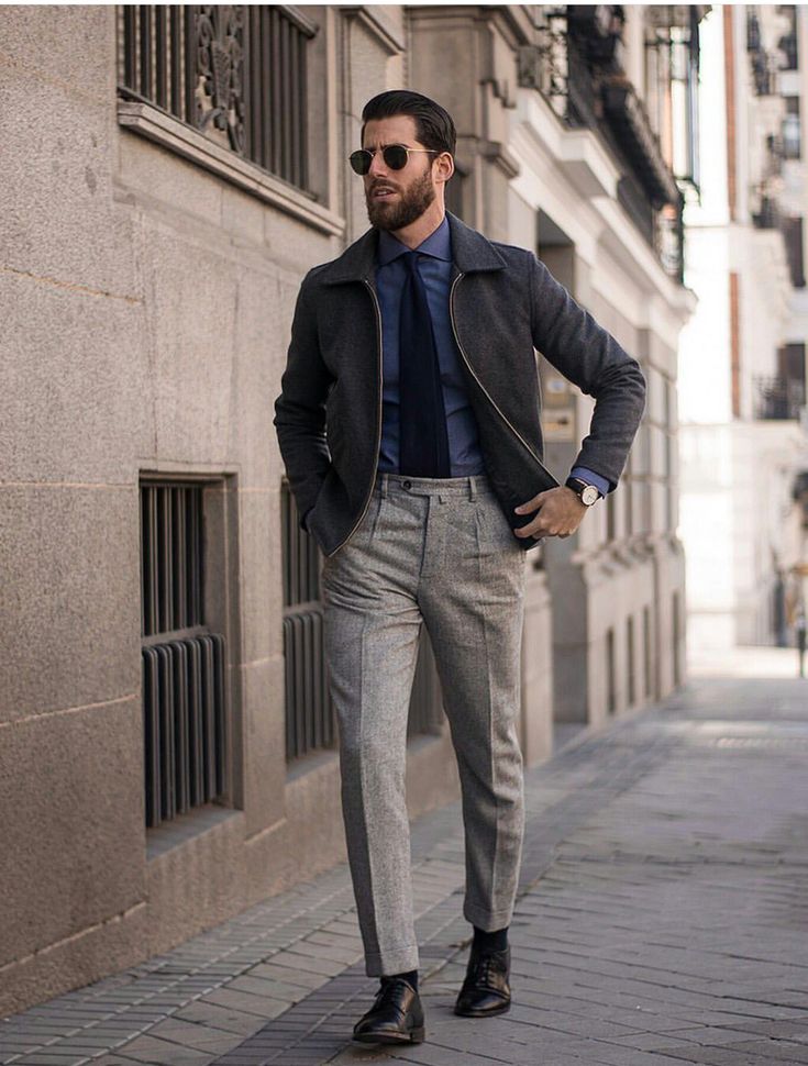 Autumn London, Office Old Money, Old Money Fashion, Mens Work Outfits, Money Clothes, British Style Men, Sophisticated Office, Money Fashion, Herren Style