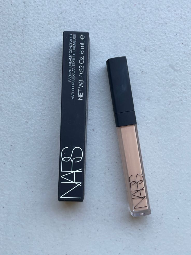 Nars Concealer, Nars Radiant, Radiant Creamy Concealer, Natural Concealer, Nars Radiant Creamy Concealer, Makeup Accesories, Makeup Help, Best Concealer, Concealer Colors