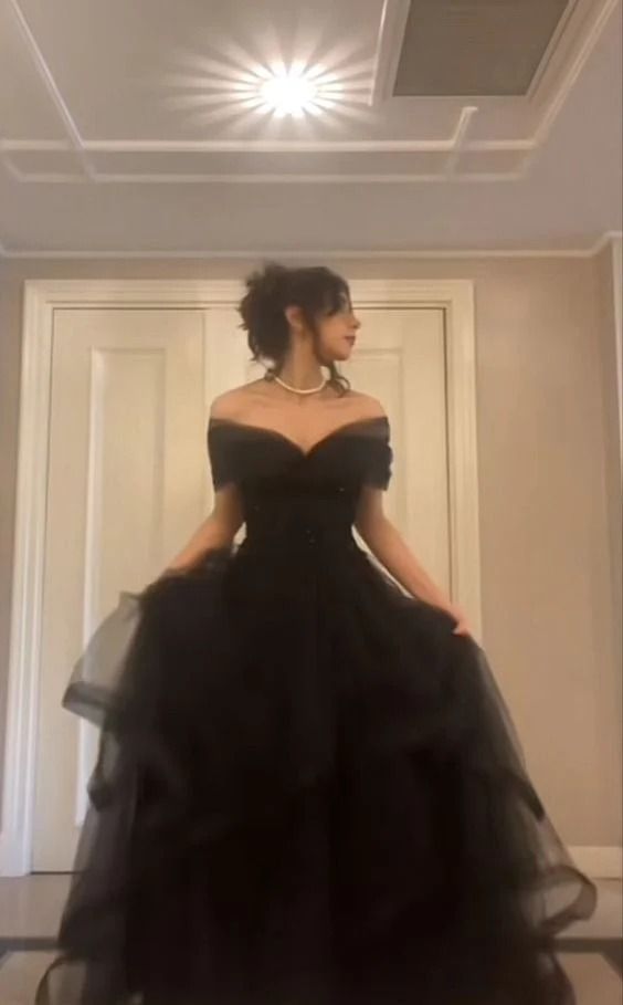 Simple Prom Dress Long Classy, Tulle Long Prom Dress, Prom Dress Black, Classy Prom, Tulle Party Dress, Gorgeous Prom Dresses, Classy Prom Dresses, Pretty Princess, Black Prom Dress