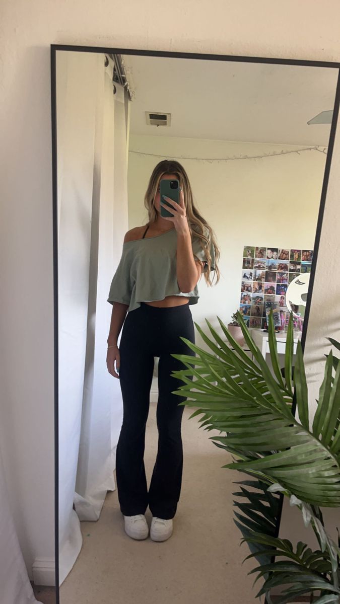 Spring Lazy Day Outfit, Spring Fits Casual, Non Cropped Outfits For School, School Appropriate Summer Outfits, Non Basic Summer Fits, School Outfits When It’s Hot Outside, Chill Date Outfit Summer, School Fit Inspo Spring, Relaxed Outfit Ideas