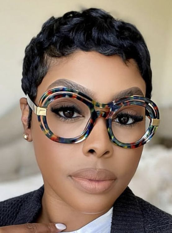 Long Face Women, Short Hairstyles With Glasses, Cat Eye Glasses Frames Vintage, Over 50 Short Hairstyles, Unique Glasses Frames, Oversized Glasses Frames, Eye Glasses For Women, Glasses Fashion Eyewear, Glasses Frames Trendy