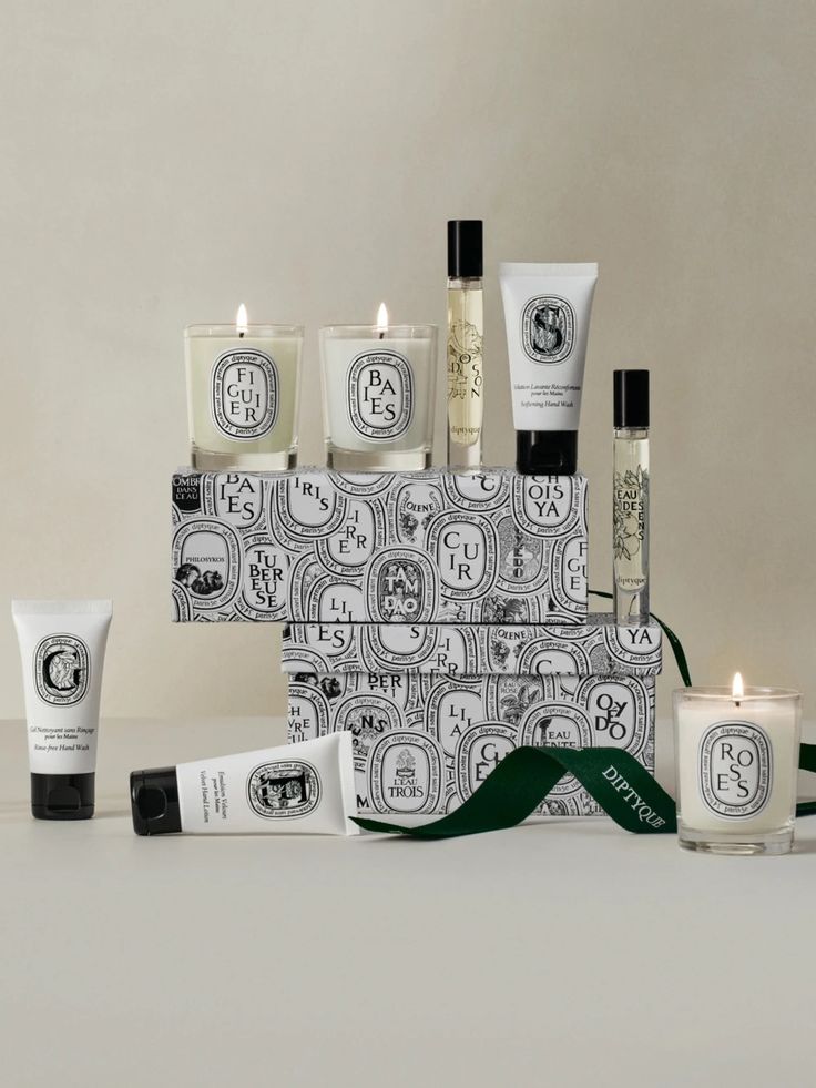 Mother's Day | Diptyque Paris Diptyque Ilio Perfume, Diptyque 34 Candle, Candle Diptyque, Diptyque Baies Candle, Diptique Candle Large, Diptyque Paris, The Senses, Art Of Living, Mother's Day