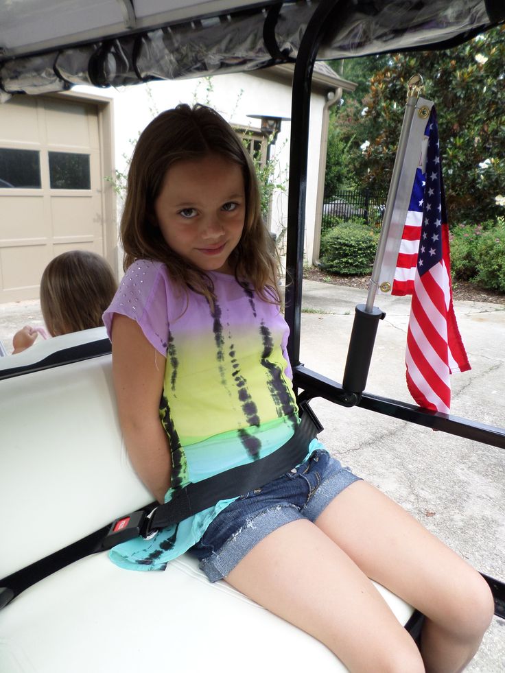 Golf cart seat belts are an important golf cart accessory to keep you and your passengers safe. Diy Golf Cart, Diy Golf, Golf Pro Shop, Golf Birthday Gifts, Golf Ball Crafts, Golf Cart Seats, Ping Golf, Golf Diy, Cart Ideas