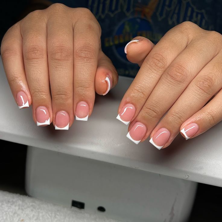 Cute French tips 🥰 Nails Short Acrylic French Tip, Gel Tip French Nails, Small French Acrylic Nails, Short Short Nails Gel, Acrylic Tips Nails Short, Cute Nails Ideas For Short Nails, Frenchies Acrylic Nails Short, French Tips With Gel Polish, Short Nail Designs White Tip