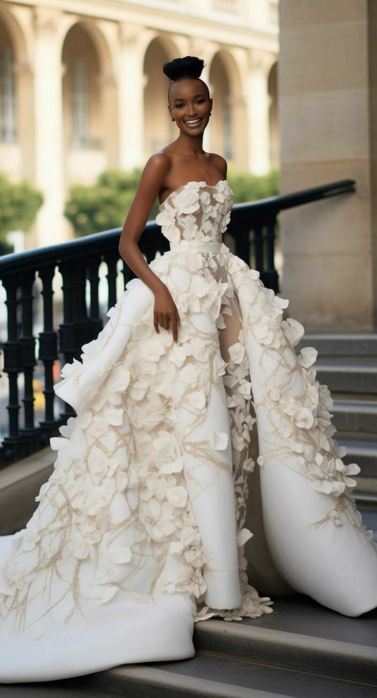 Nigerian Wedding Gowns Brides, Timeless Wedding Veils, Bridal Inspiration Board, African Inspired Wedding Dress, High Fashion Wedding Dress Couture, Hanifa Bridal, Bustiers Outfits, Alonuko Wedding Gowns, Wedding Cocktail Attire For Women