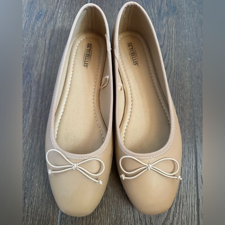 Nwot (Only Worn In House To Try On) Seychelles Nude Ballet Flats With Bow Detail Women’s Size 9 Wide Nude Ballet Flats, Seychelles Shoes, Seychelles, Bow Detail, Try On, Flat Shoes Women, Ballet Flats, Loafer Flats, Loafers