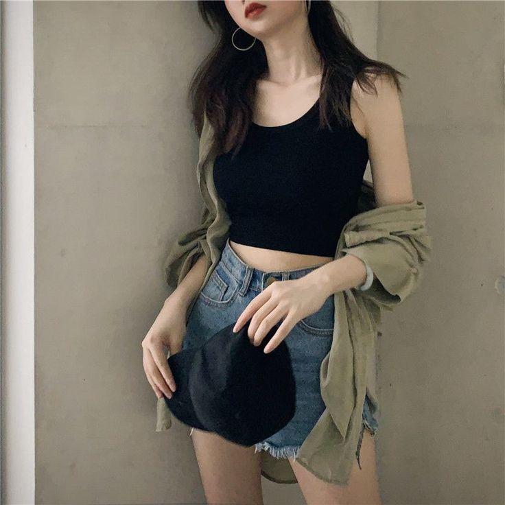 Black Sleeveless Bodysuit, Tight Crop Top, Cotton Camisole, Middle Age Fashion, Neck Women, Streetwear Tops, Top Streetwear, Cropped Tops, Sleeveless Bodysuit