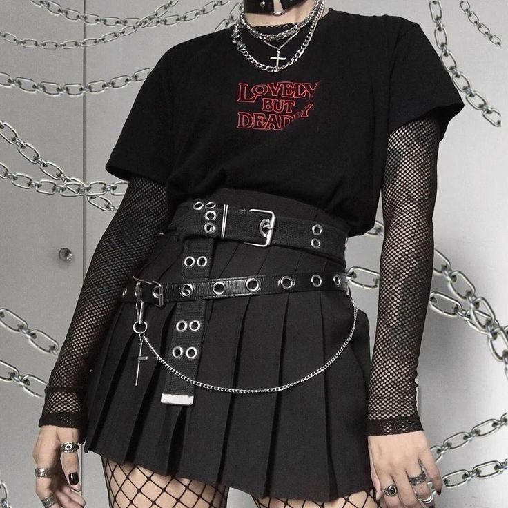 Egirl Fashion, E Girl Outfits, Tokyo Street Fashion, Aesthetic Grunge Outfit, Grunge Goth, Indie Outfits, Alternative Outfits, Grunge Style, Soft Grunge