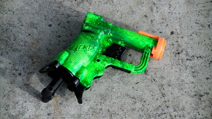 A Nerf Jolt with Call of Duty: Black Ops 2 Weaponized 115 paint job. Call Of Duty Black Ops, Call Of Duty Black, Samurai Warrior, Black Ops, Paint Job, Call Of Duty, Paint, Birthday, Quick Saves