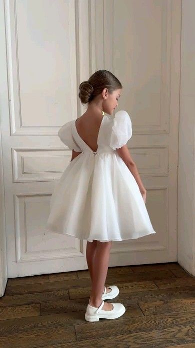 How does one even choose which dress to buy for their littlest love with so many Gorgeous pieces 🤭🩷 Which one is your favourite? Let us k… | Instagram Classy Flower Girl Dress, Kids Dress For Wedding, White Dresses For Kids, White Dress Kids, Kids Wedding Dresses, Kids Dress Design, Flower Girl Dresses White, Dress For Kids Girl, Toddler Wedding Dress