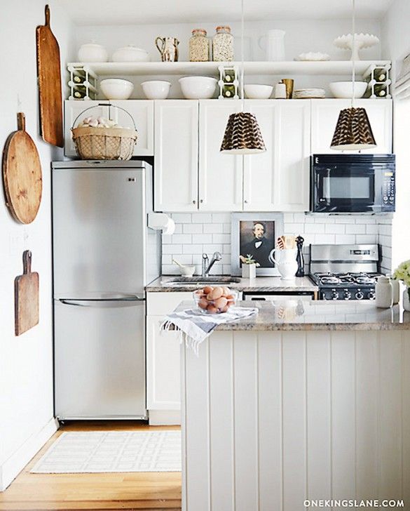 the kitchen is clean and ready to be used as an appliance for cooking