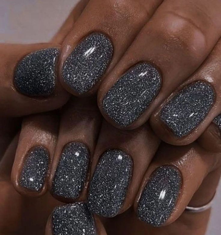 Gray Glitter Nails Short, Dark Gray Sparkle Nails, Grey Sparkling Nails, Charcoal Glitter Nails, Charcoal Sparkle Nails, Dark Silver Glitter Nails, Grey Shiny Nails, Grey Nails With Sparkle, Dark Grey Sparkle Nails