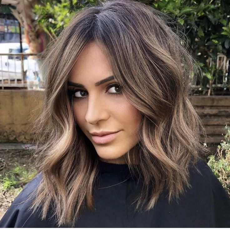 Rambut Brunette, Brunette Hair With Highlights, Brunette Balayage Hair, Brown Hair Balayage, Hair Affair, Short Hair Balayage, Balayage Brunette, Hair Color And Cut, Hair Color Balayage