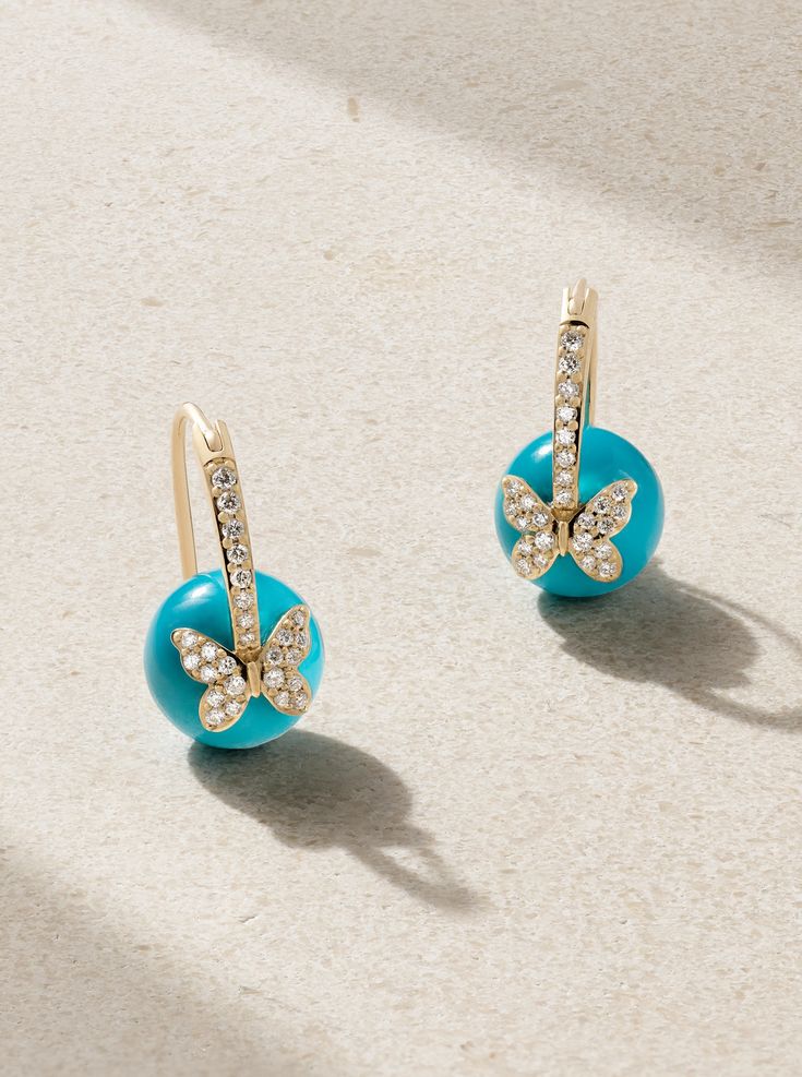 Sydney Evans' sparkling 'Butterfly' earrings are poised on a smooth turquoise stone. The glittering butterfly is embellished with a collection of graduated diamonds set against polished 14-karat gold to magnify the stones' natural sparkle. Plants Jewelry, Turquoise Diamond Earrings, Butterfly Accessories, Diamond Photography, Turquoise Butterfly, Turquoise Jewellery, Everyday Jewellery, Diamond Butterfly, Fancy Jewellery Designs