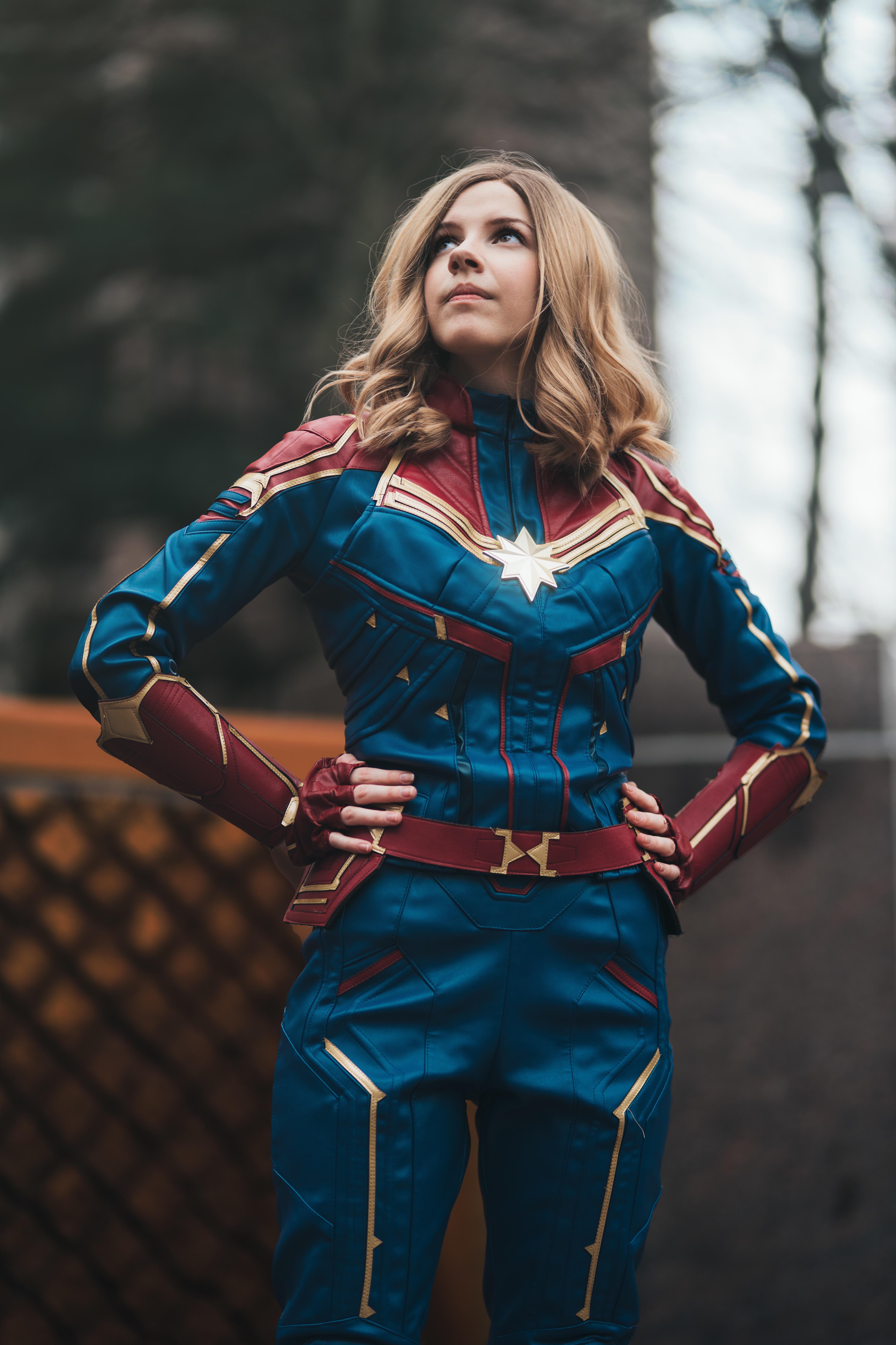 Captain Marvel Cosplay