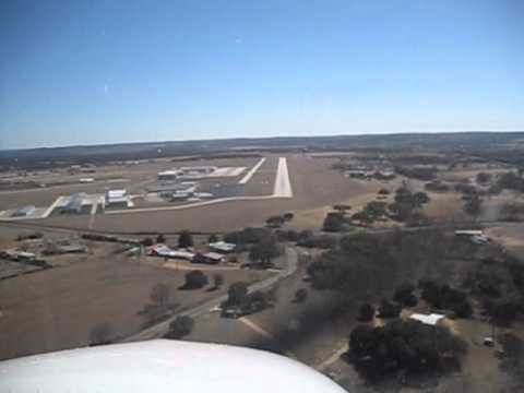 Cessna 172 Approach and Landing into Gillespie County Airport (T82 ...